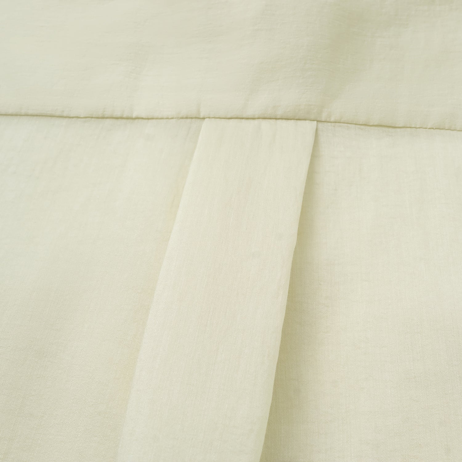 “知性時刻” 天絲緞面雪紡Oversized襯衫—鵝黃