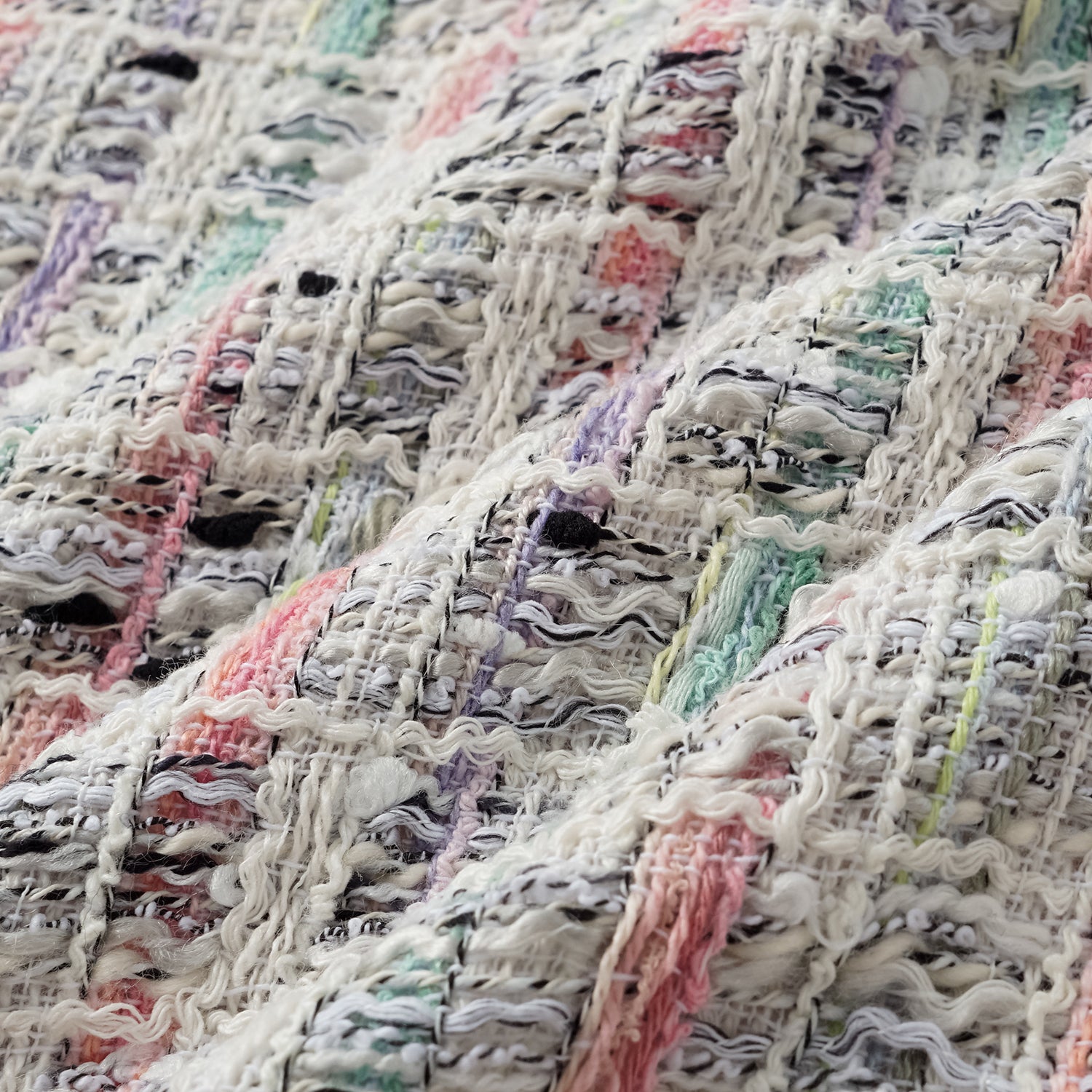 "Arcade of CherJoy Atelier." 法國夏日輕薄花呢短褲