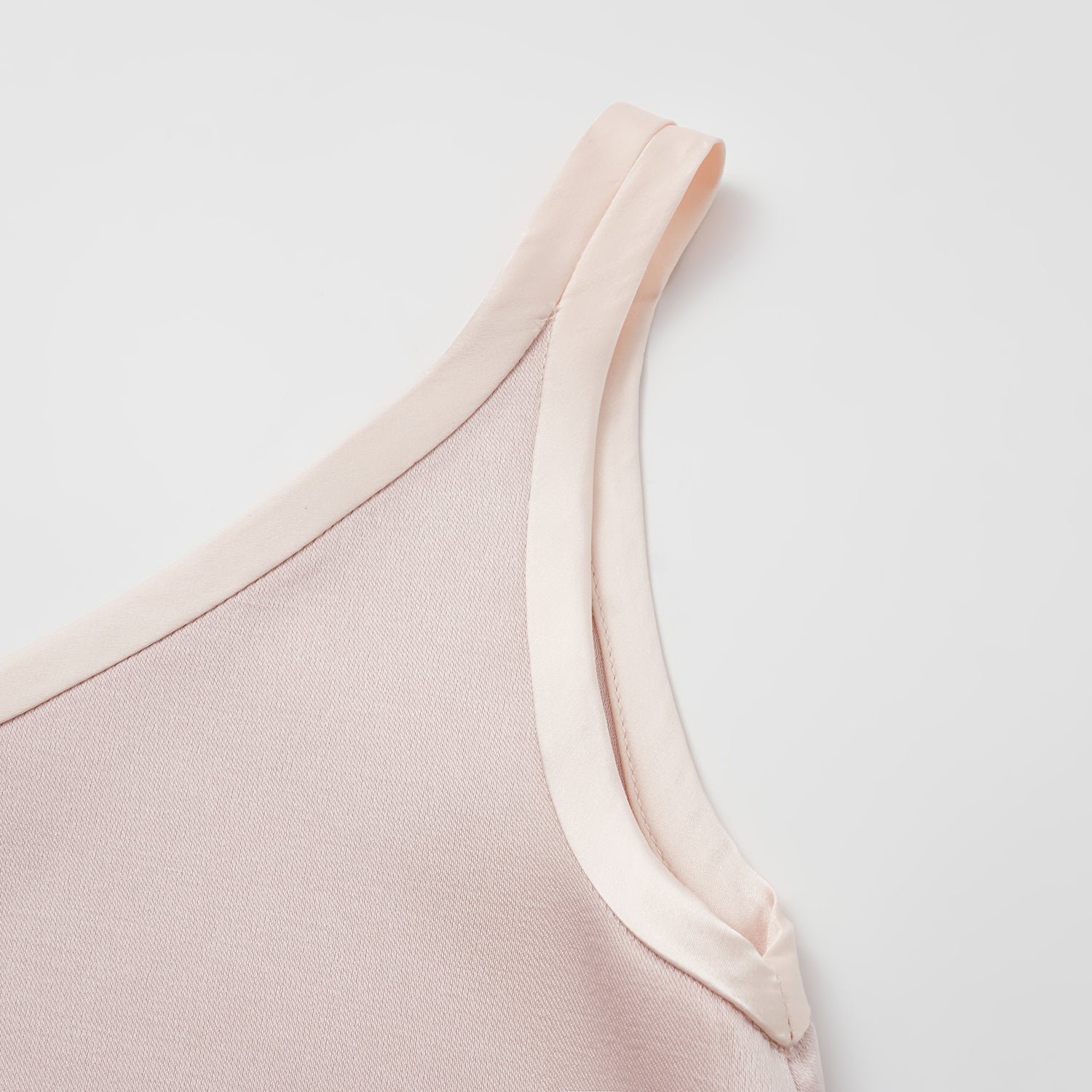 "Weekend at Monaco." 重磅緞面拼接工藝背心 — Pink