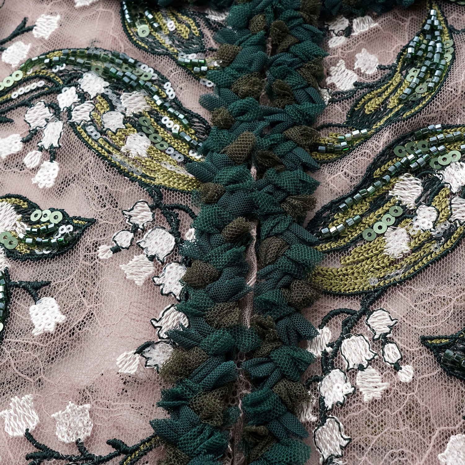 "Imperial Garden Teatime."  奢華珠繡蕾絲開衫—Jade Aroma翠影凝香