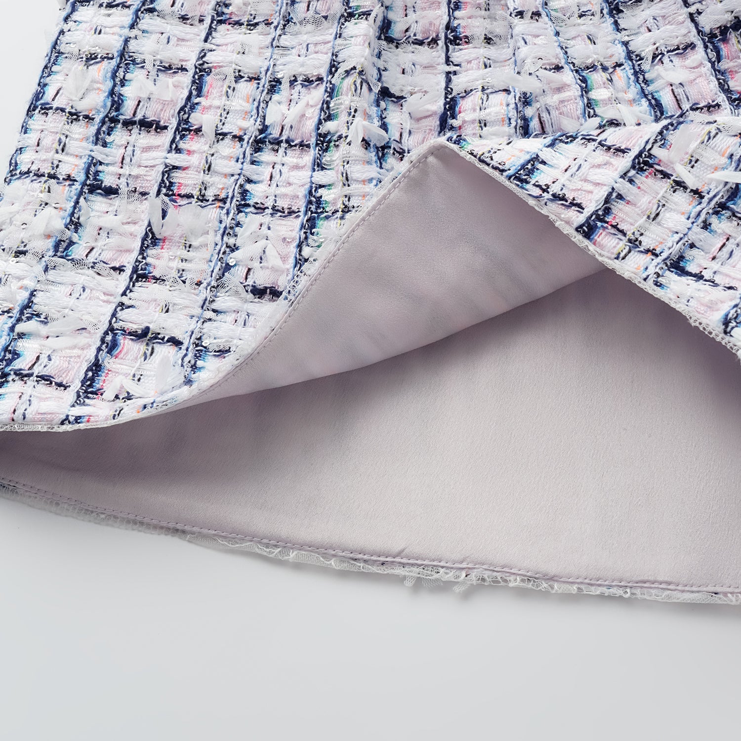 “Weekend at Monaco” 法國輕薄花呢短褲—Rosewood Path藍岸薔薇