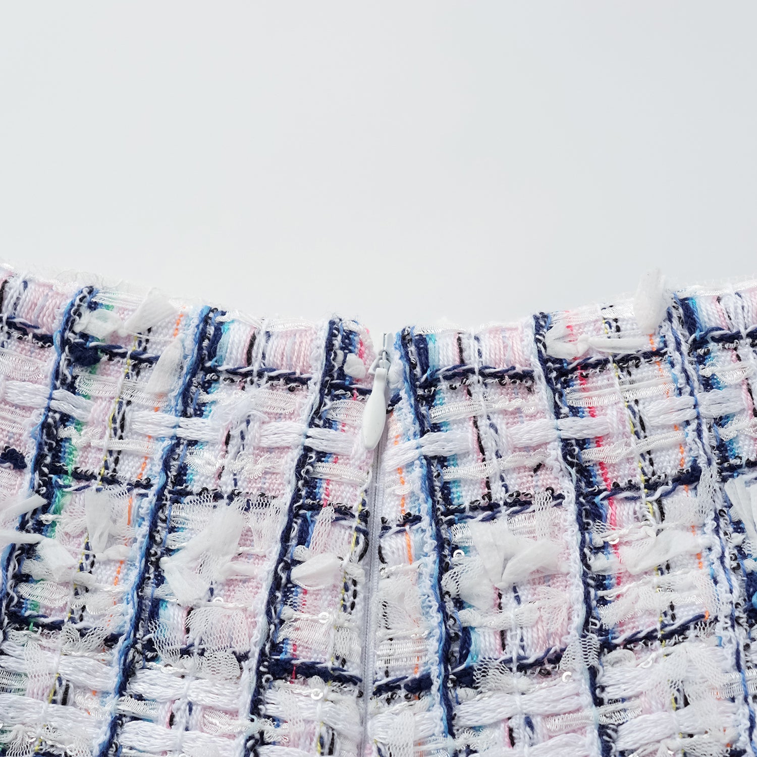 “Weekend at Monaco” 法國輕薄花呢短褲—Rosewood Path藍岸薔薇