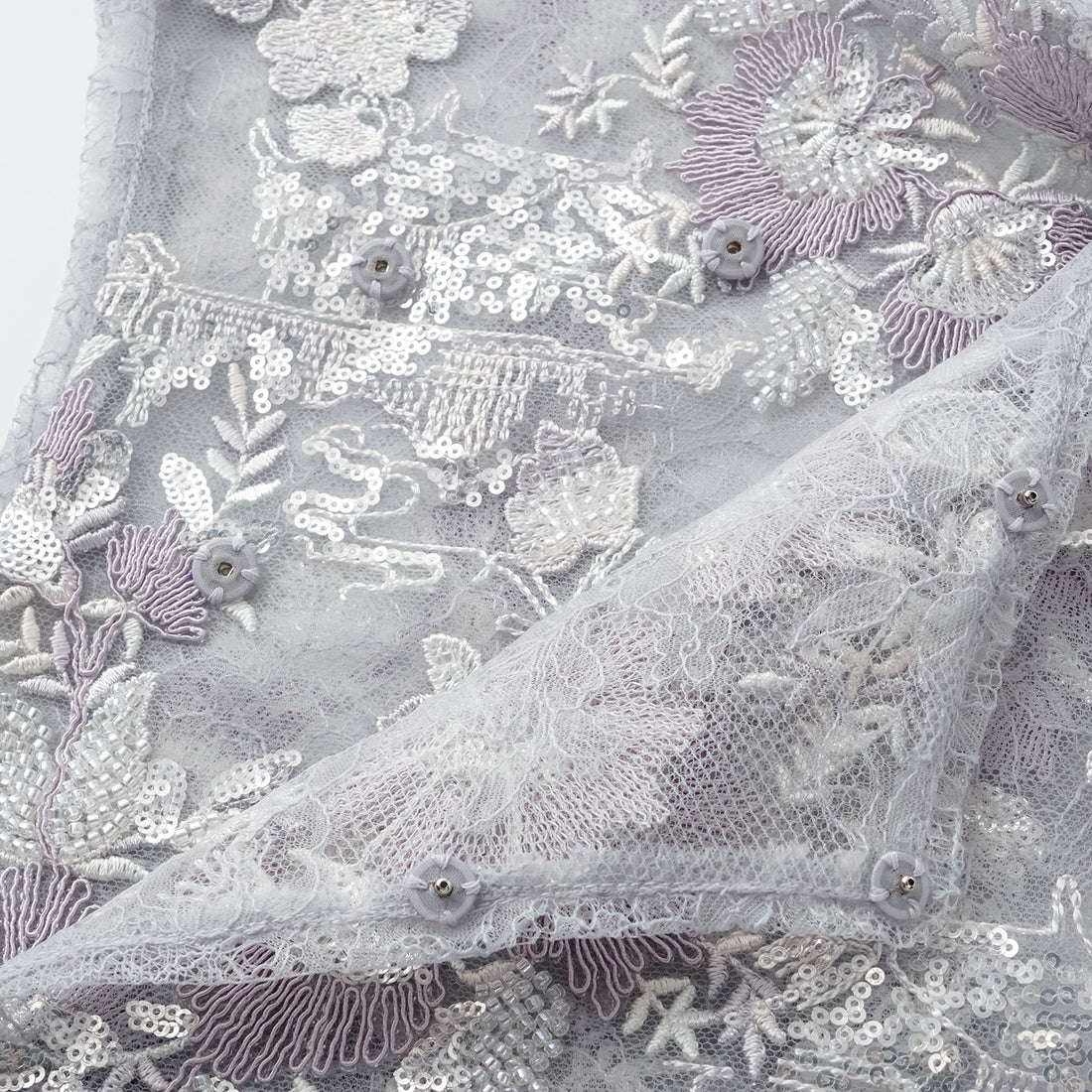 "Imperial Garden Teatime"點景白描奢華珠繡蕾絲輕國風上衣—Woven Breeze聽風絮