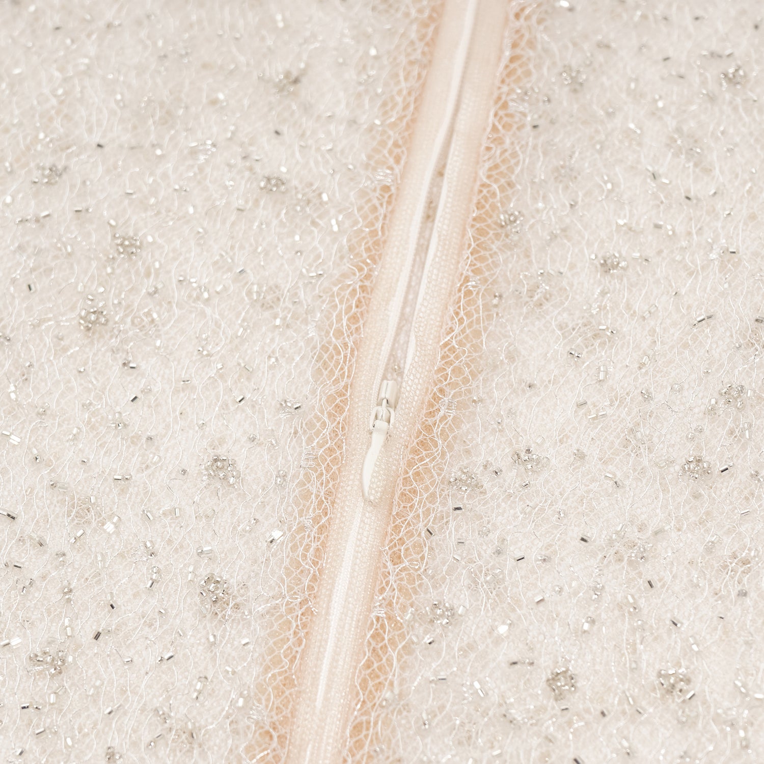 "Quiet Mastery." 法國頂級奢華手工瑩珠繡藝蕾絲上衣—Lunar Anthology月光詩集