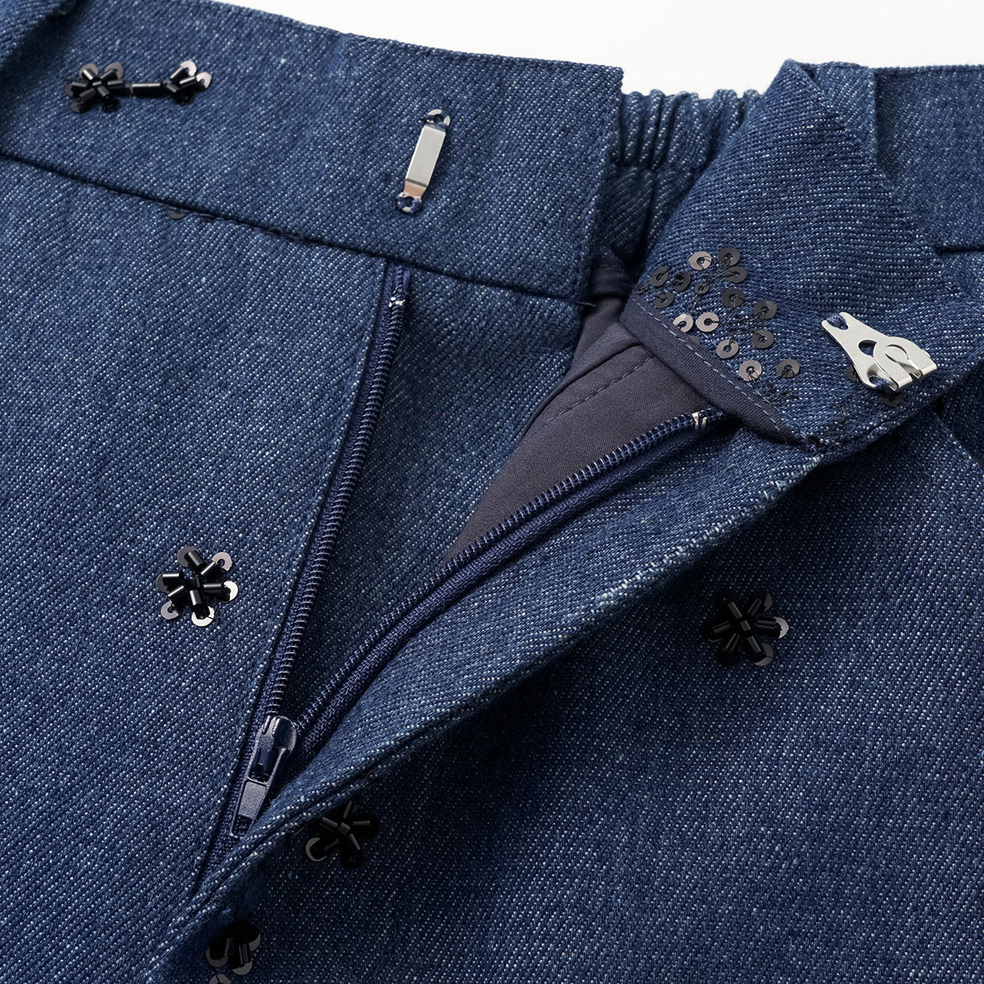 “春意” 義大利珠繡九分褲