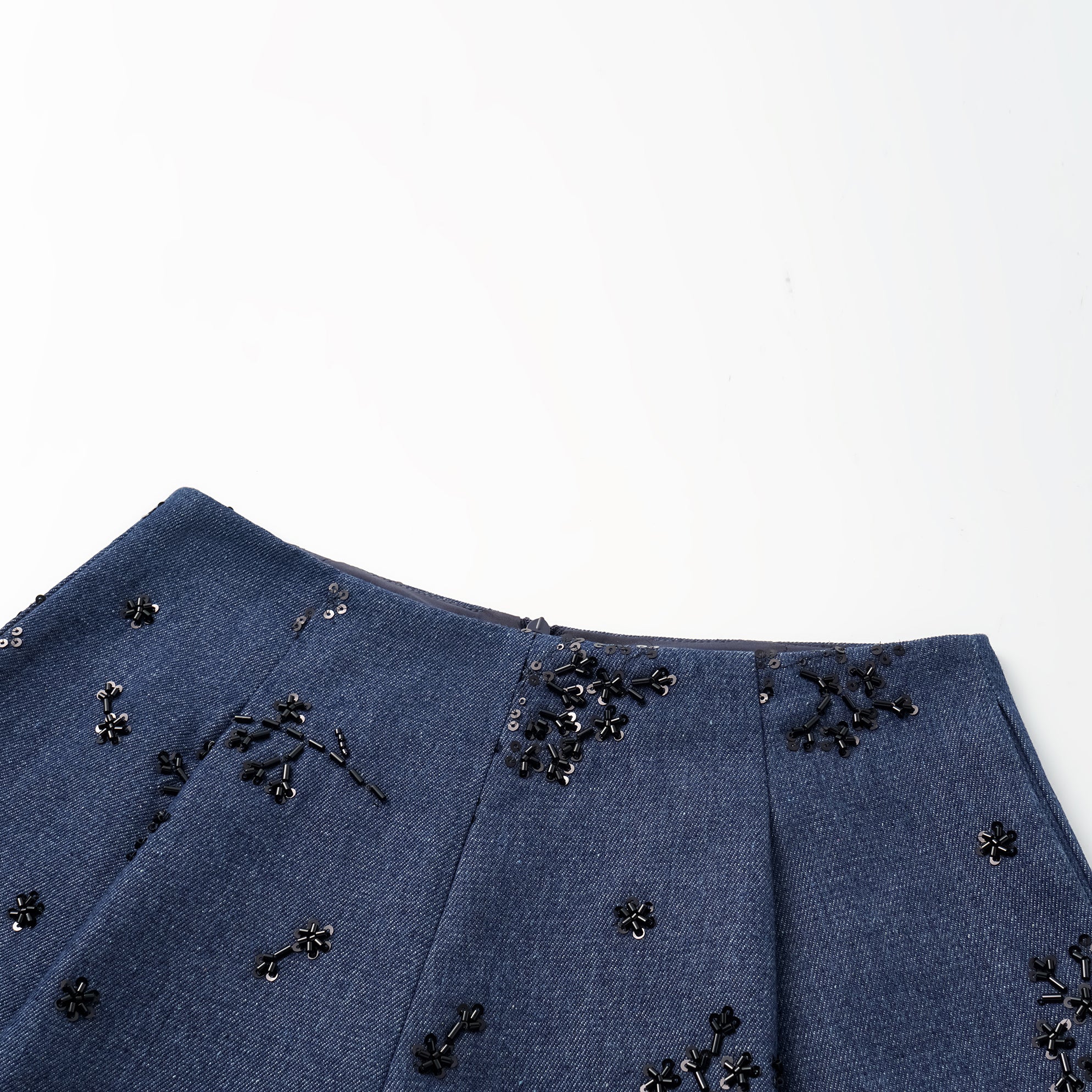 “春意” 義大利珠繡短褲