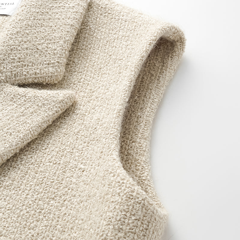 "Chelsea Citywalk." 西裝馬甲背心—Lunar Serenade