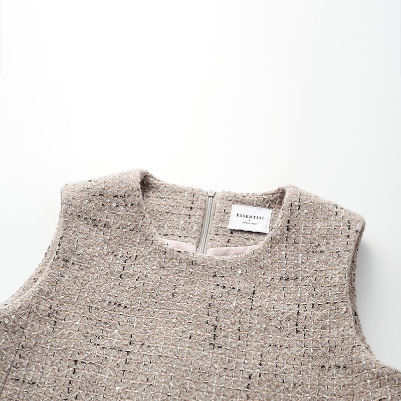 “Chelsea tea time.” 羊毛花呢A字洋裝—Antique Mirage