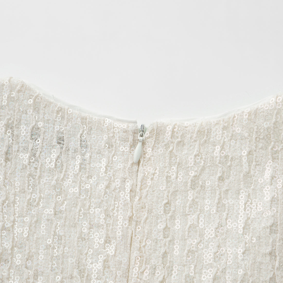 "Weekend at Monaco." 鏤花工藝亮片蕾絲洋裝—Moonlit Luster 盧卡月光