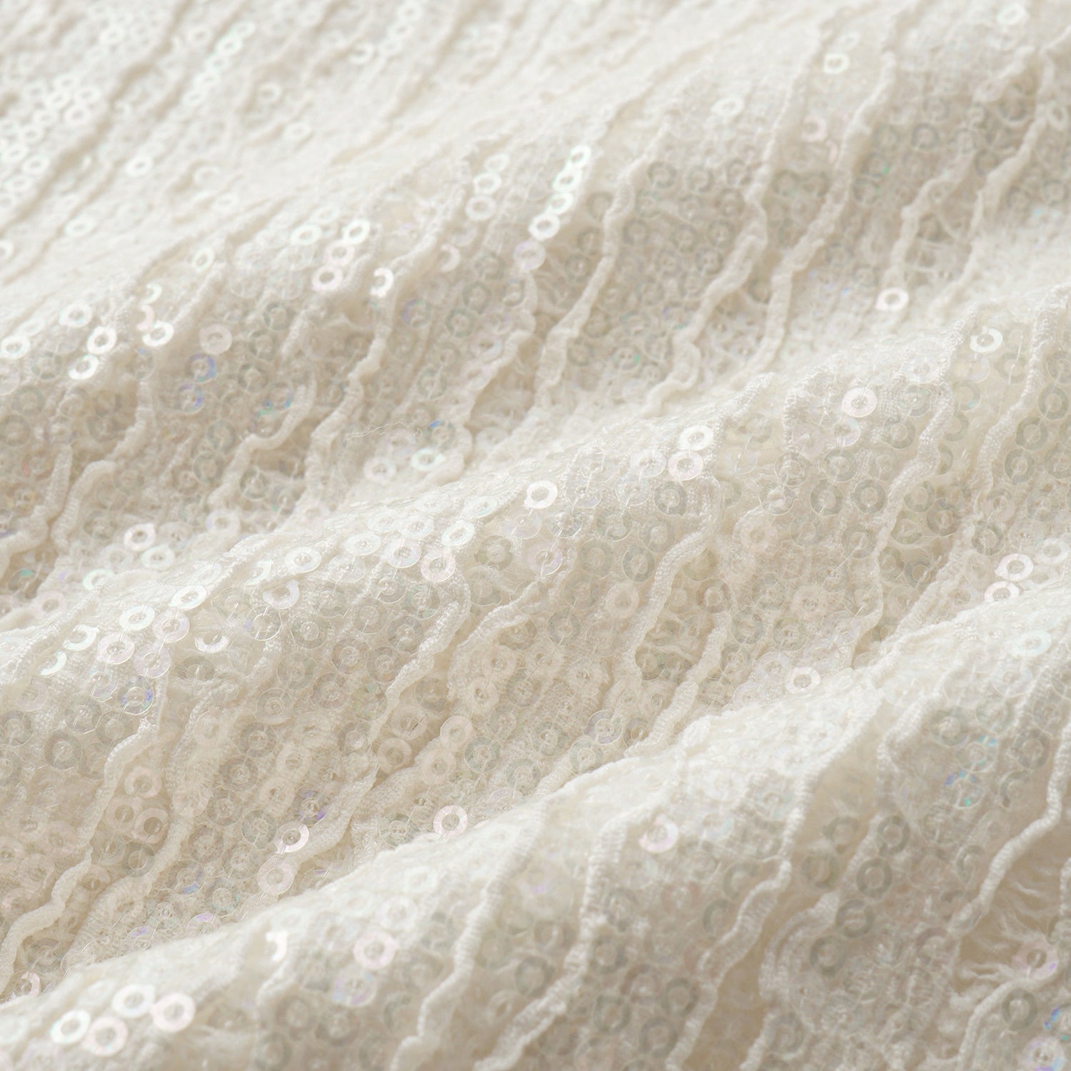 "Weekend at Monaco." 鏤花工藝亮片蕾絲洋裝—Moonlit Luster 盧卡月光