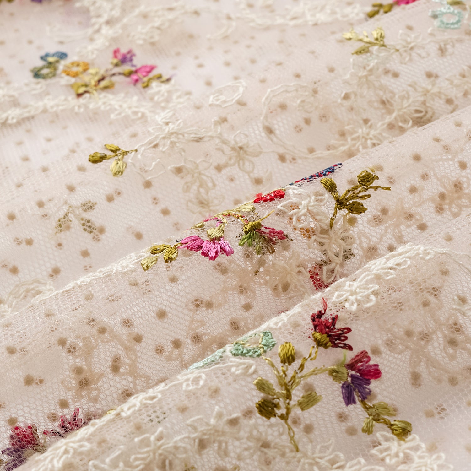 "春裳雅集"法國立體刺繡輕國風蕾絲上衣—Solstice Bloomflare夏夢煙花