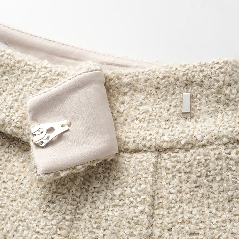 "Chelsea Citywalk." 花呢短褲—Lunar Serenade