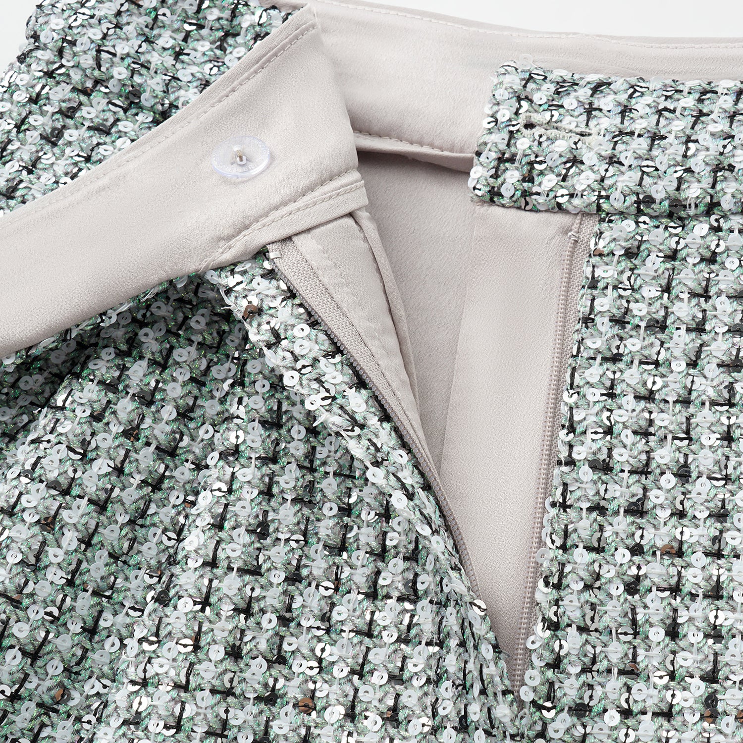 “Weekend at Monaco” 彩織亮片鑲藝花呢短褲—Chartreuse Swizzle夏翠絲旋舞