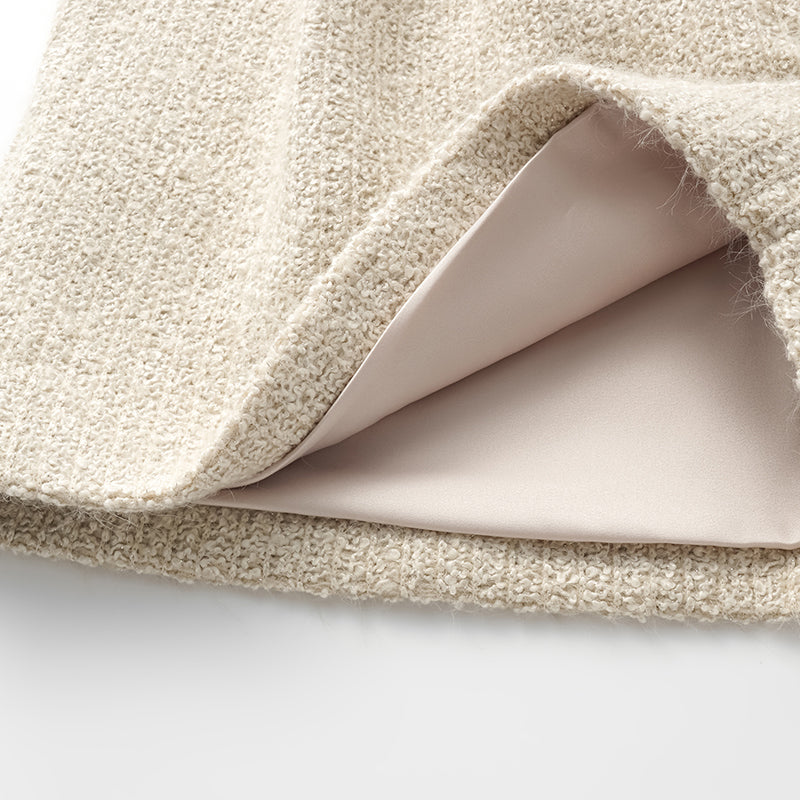 "Chelsea Citywalk." 花呢短褲—Lunar Serenade