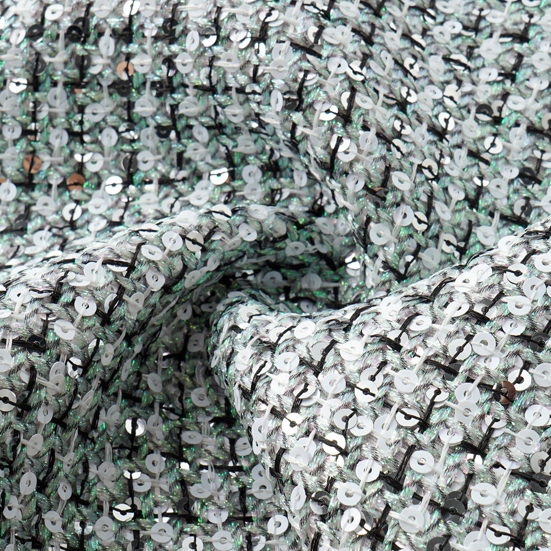 “Weekend at Monaco” 彩織亮片鑲藝花呢短褲—Chartreuse Swizzle夏翠絲旋舞