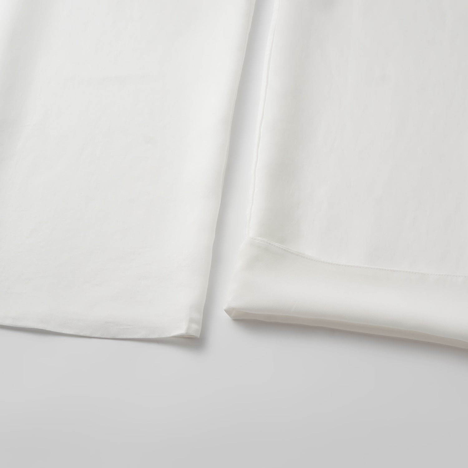 “知性時刻” 天絲緞面雪紡立體剪裁長褲—簡白