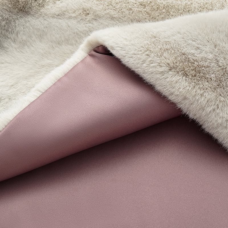 “Imperial Gala” 科技皮草國風馬甲背心—銀藍灰