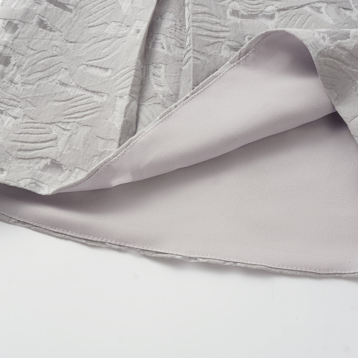 “春遊”提花短褲—銀湖