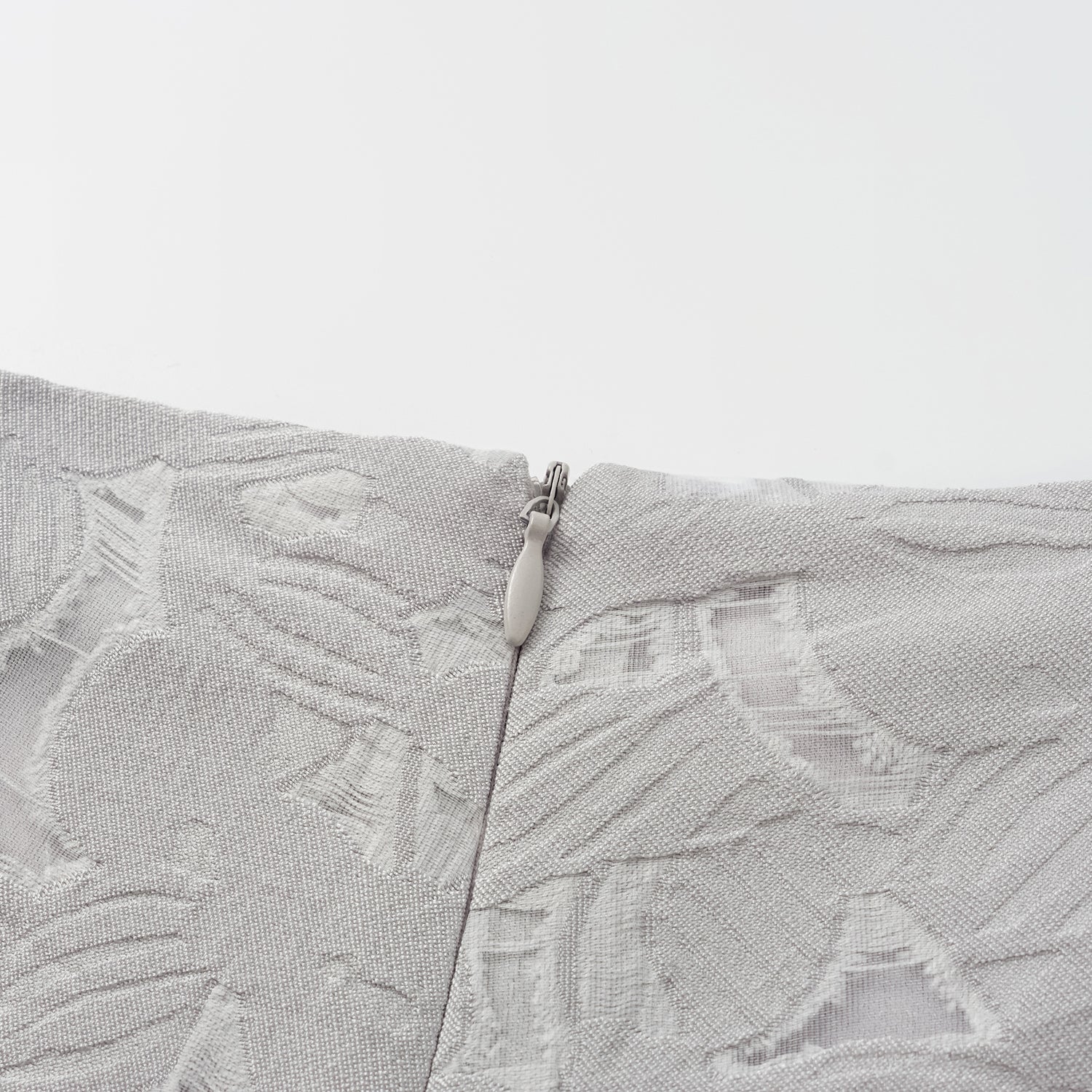 “春遊”提花短褲—銀湖