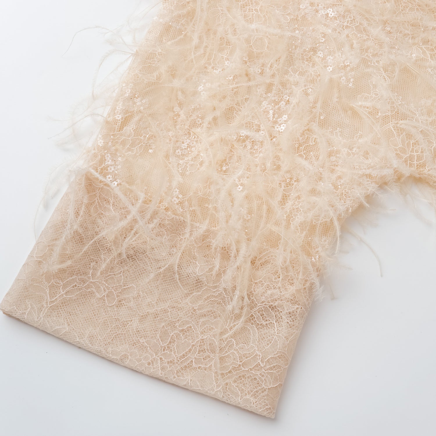 "Imperial Garden Teatime."珠繡羽毛工藝輕國風罩衫—Veloura Elixir羽金瑰夏