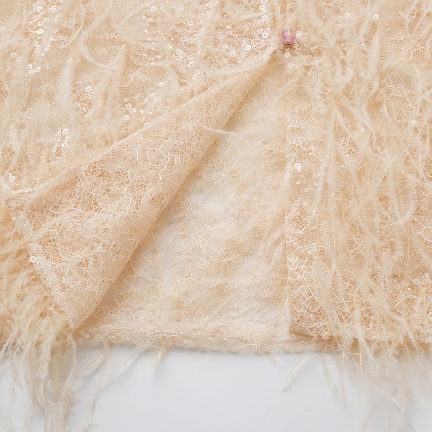 "Imperial Garden Teatime."珠繡羽毛工藝輕國風罩衫—Veloura Elixir羽金瑰夏