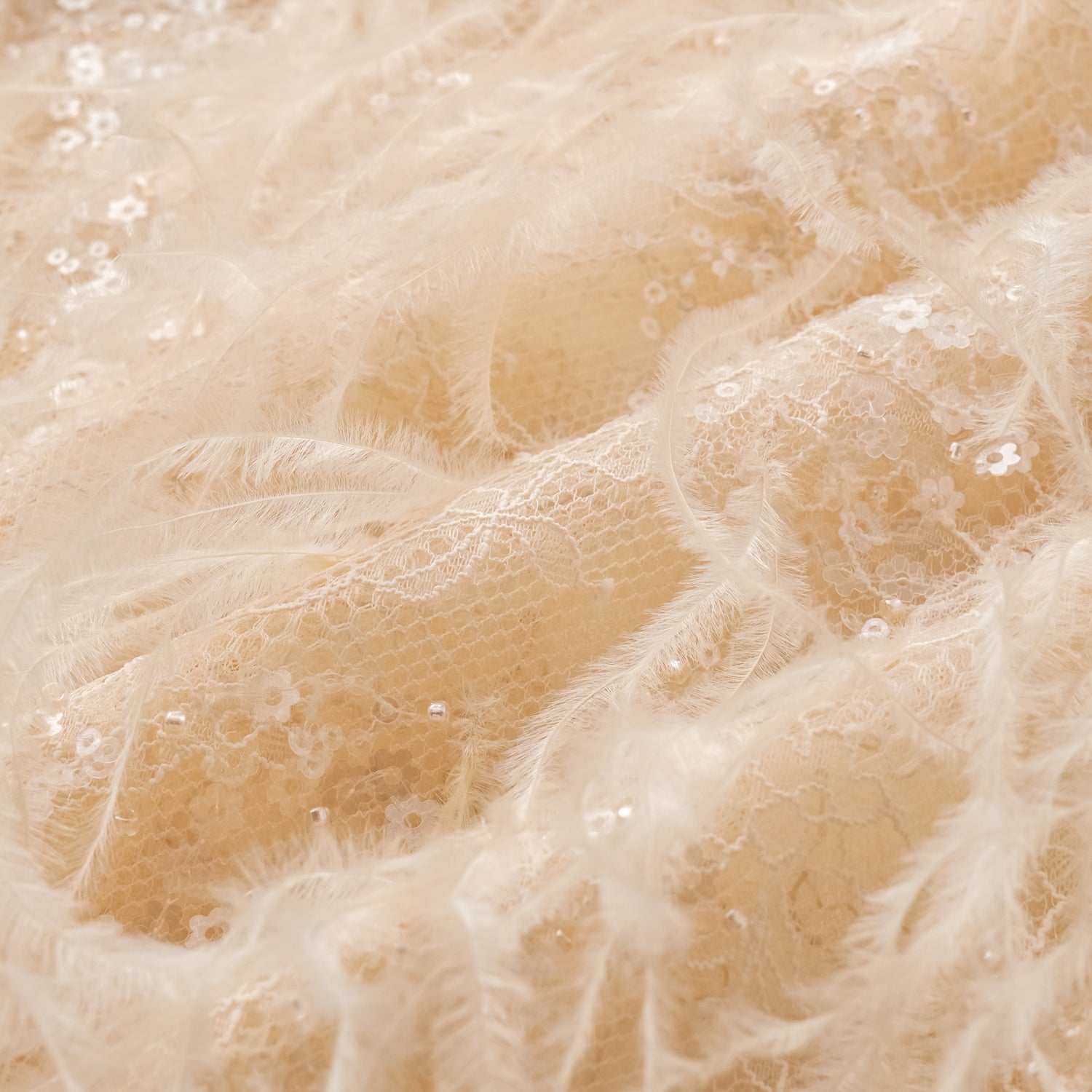 "Imperial Garden Teatime."珠繡羽毛工藝輕國風罩衫—Veloura Elixir羽金瑰夏