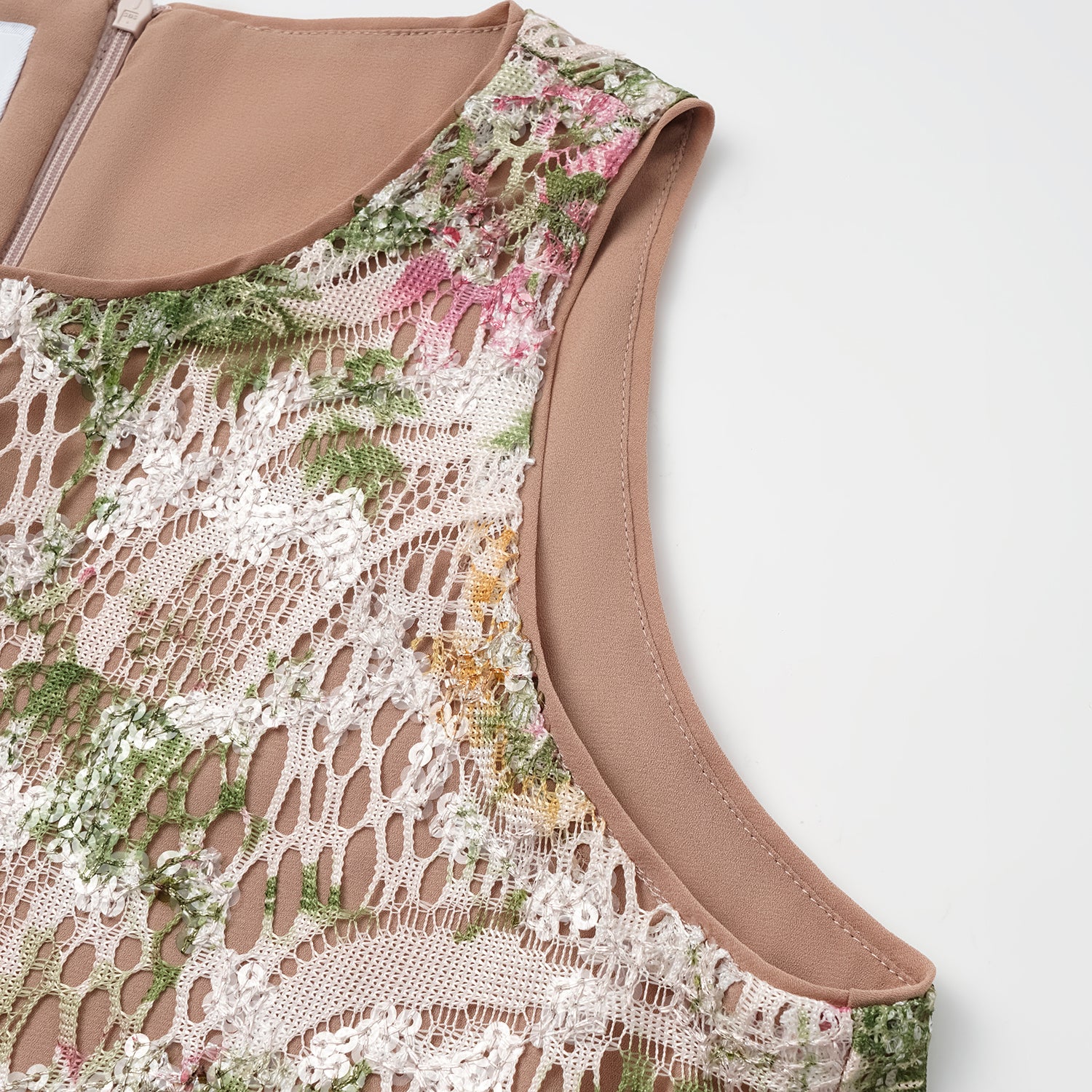 "Imperial Garden Teatime" 義大利奢華畫繡蕾絲背心—春曦呢喃