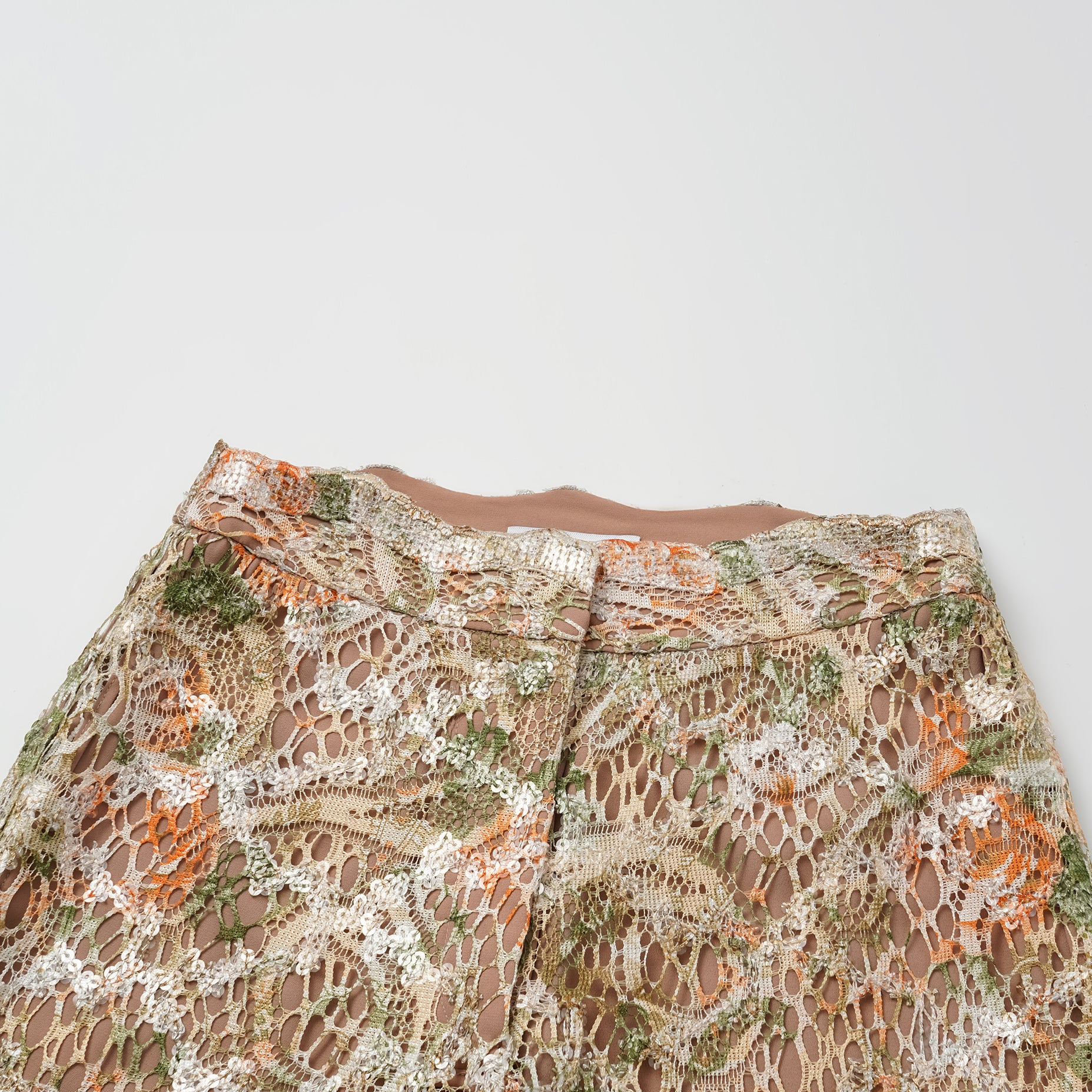 "Imperial Garden Teatime" 義大利奢華畫繡蕾絲喇叭褲 —茶野絮語