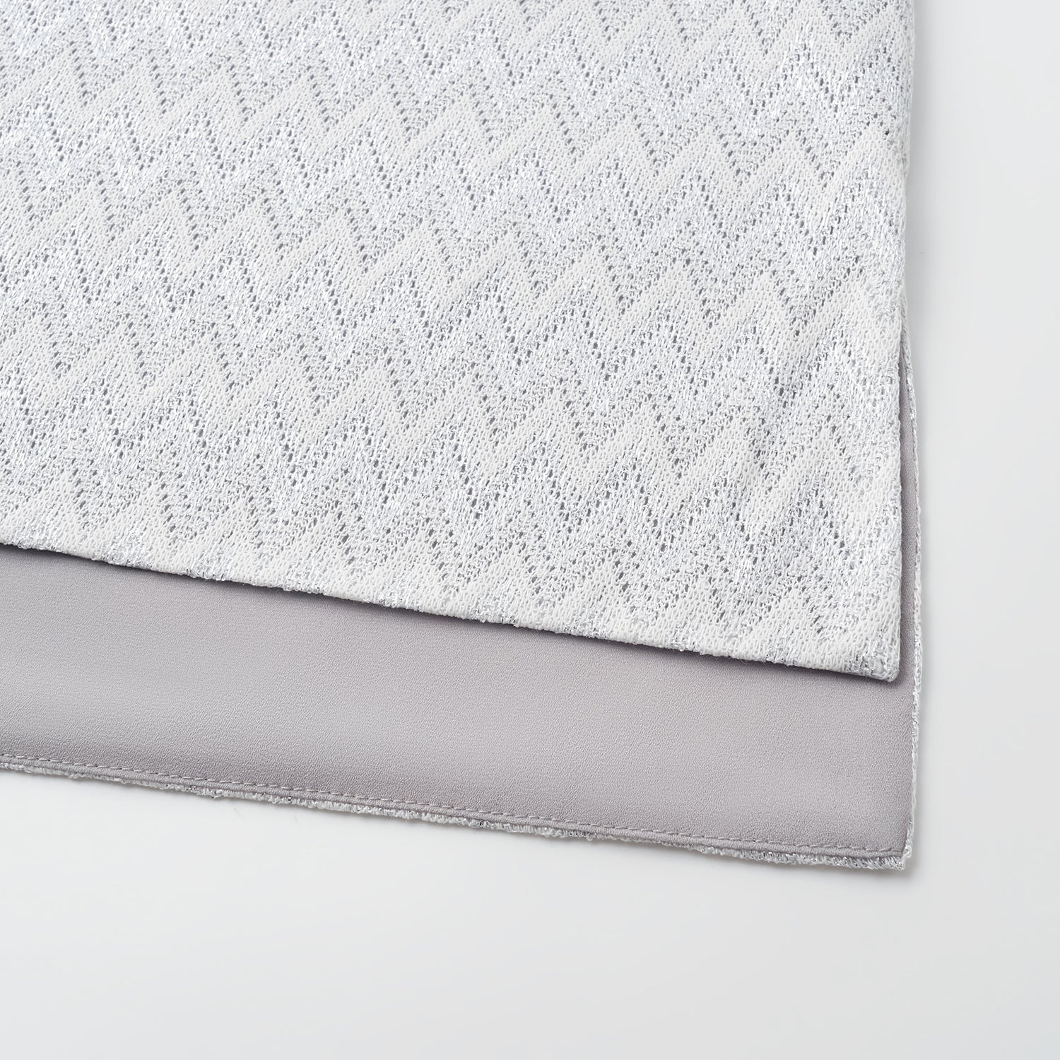 “Summer Diary”義大利Chevron山形銀燦織紋Oversized針織上衣—Hazy Vale煙嵐悠境