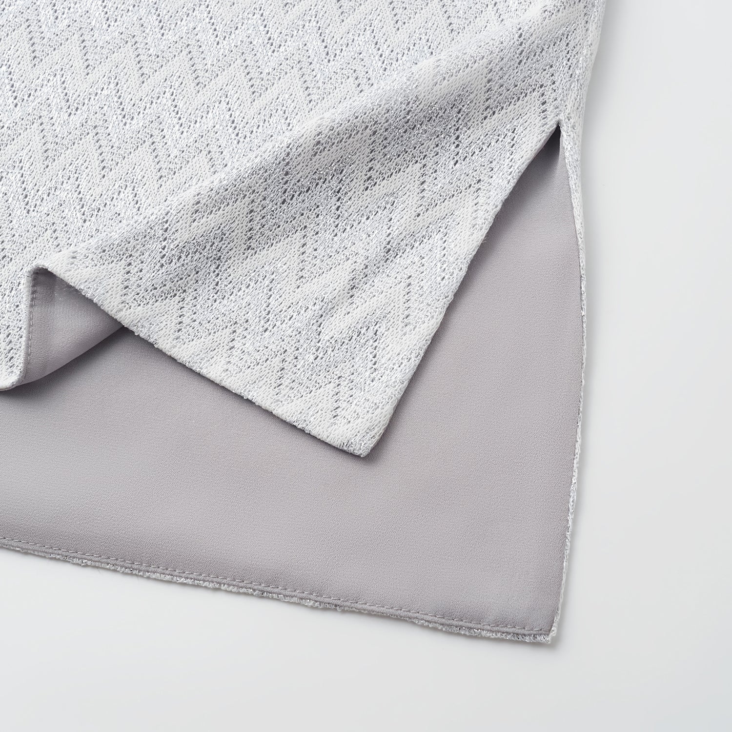 “Summer Diary”義大利Chevron山形銀燦織紋Oversized針織上衣—Hazy Vale煙嵐悠境