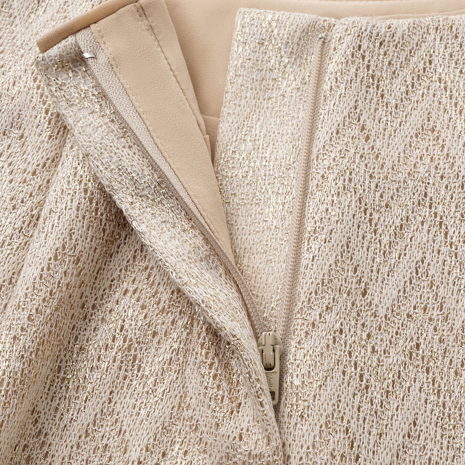 “Summer Diary”義大利Chevron山形金縷織紋針織短褲—Isle Breeze沙嶼暖風