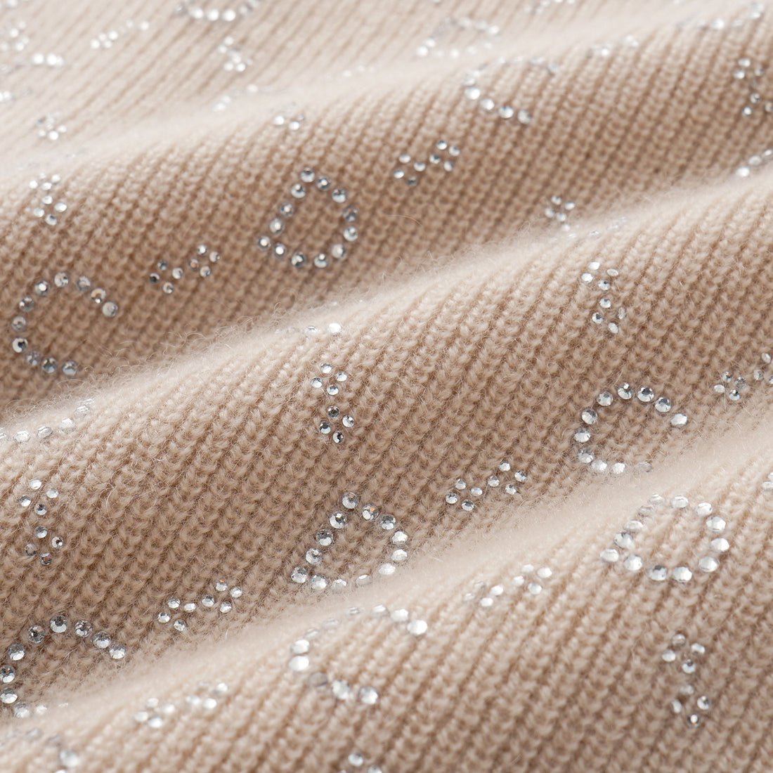 “Autumn Diary” 100% Cashmere立體鑽飾Monogram嵌花針織外套—Almond Cream杏仁奶霜