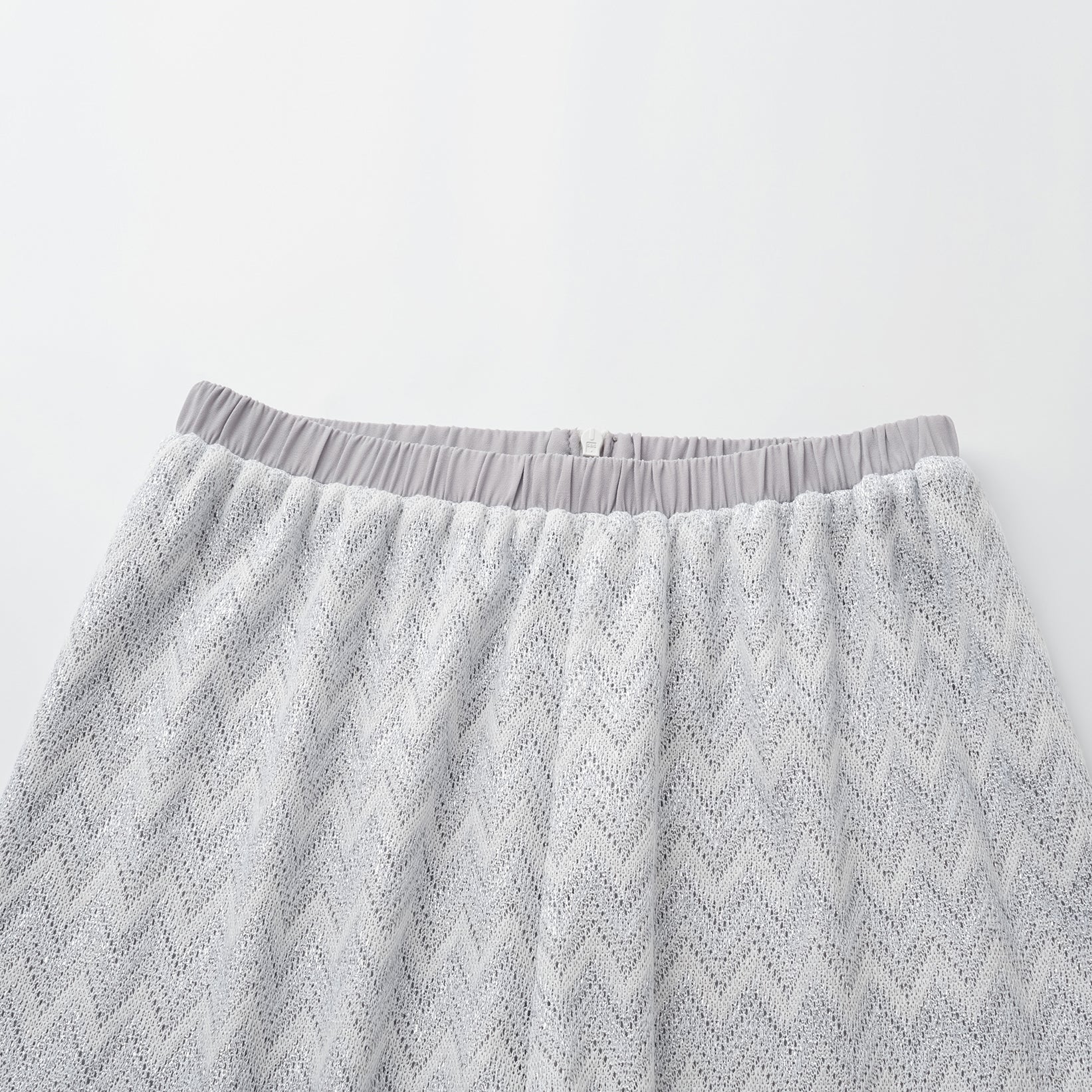 “Summer Diary”義大利Chevron山形銀燦織紋針織長褲—Hazy Vale煙嵐悠境