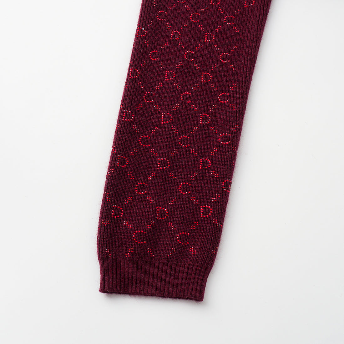 “Autumn Diary” 100% Cashmere立體鑽飾Monogram嵌花針織外套—Raspberry Jam野莓凝香