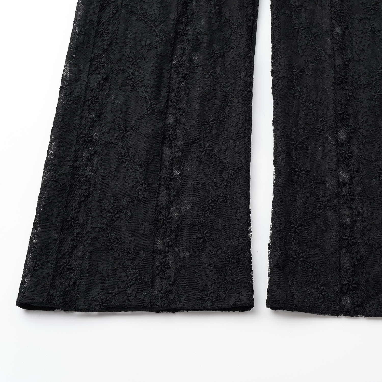 "Quiet Mastery."法國頂級奢華蕾絲長褲—Nocturne 羽黛夜咏