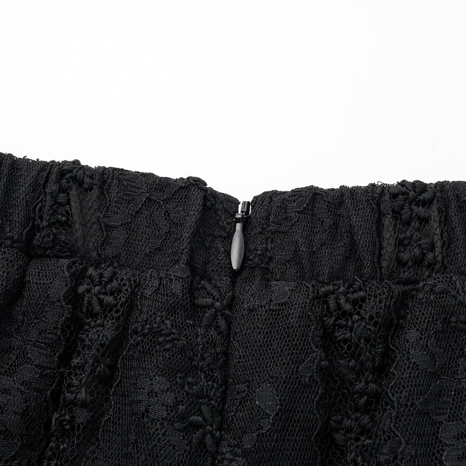 "Quiet Mastery."法國頂級奢華蕾絲長褲—Nocturne 羽黛夜咏