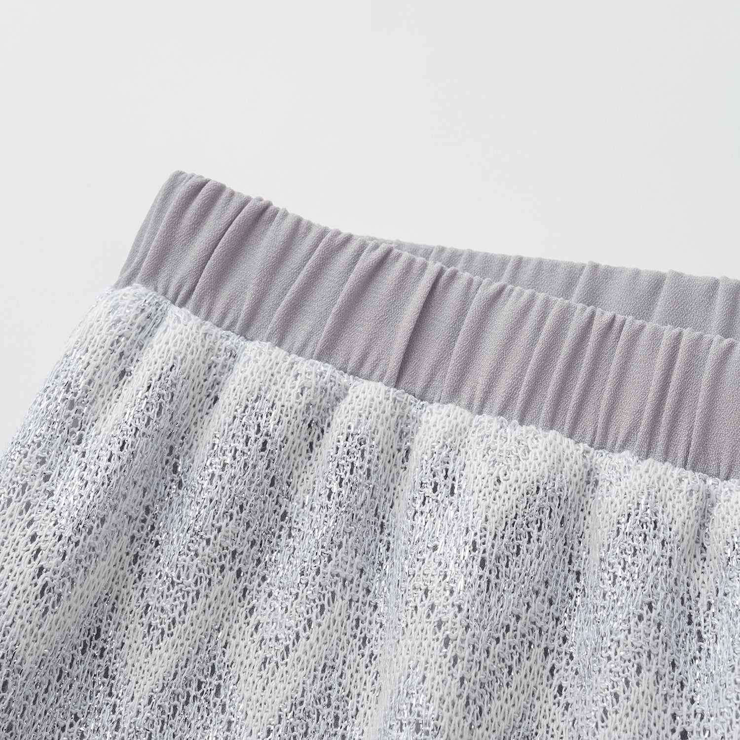 “Summer Diary”義大利Chevron山形銀燦織紋針織長褲—Hazy Vale煙嵐悠境