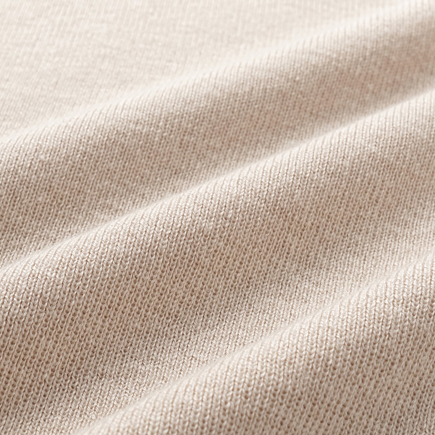 “Spring diary.” Silk Cashmere真絲喀什米爾V領上衣—Beige