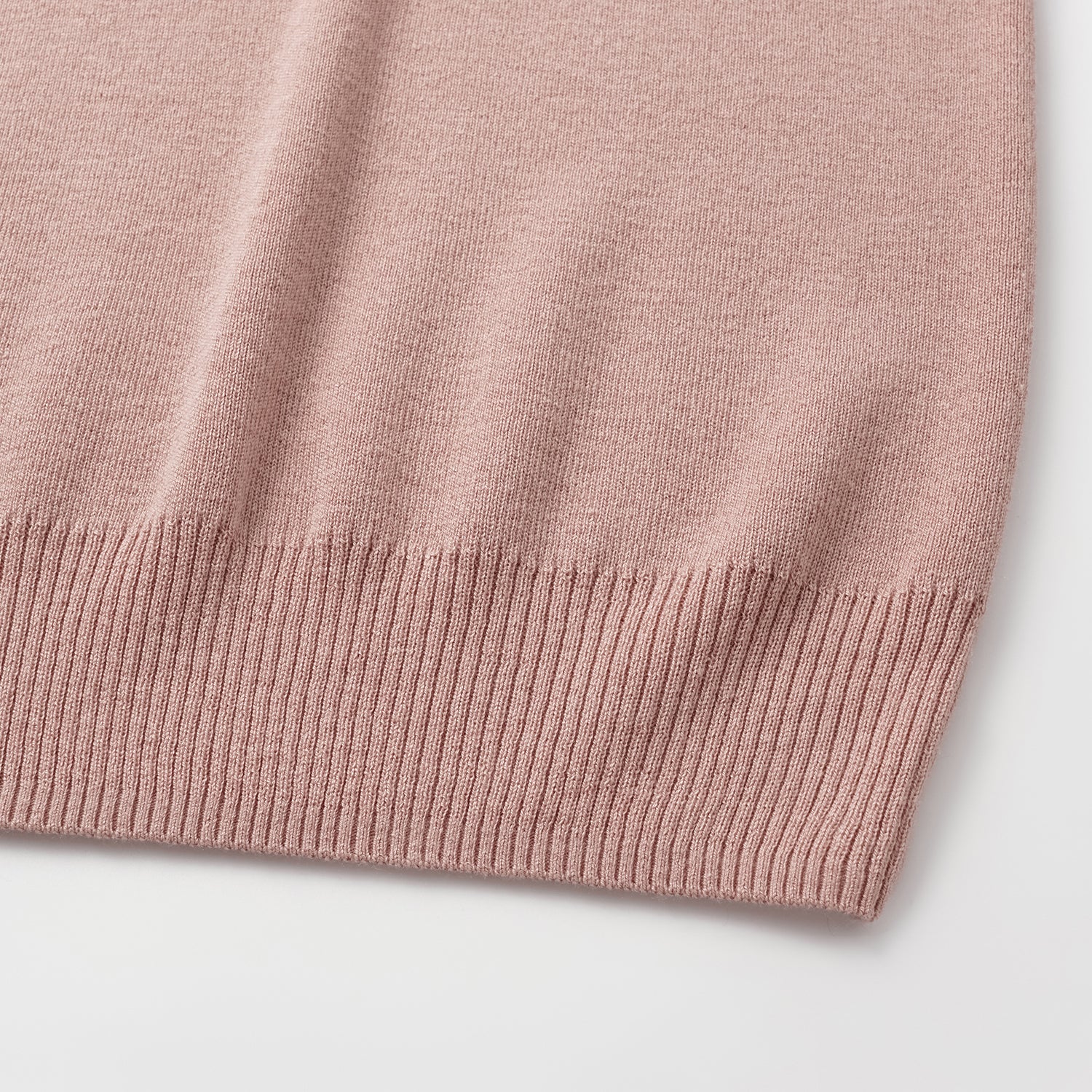 “Spring diary.” Silk Cashmere真絲喀什米爾V領上衣—Dusk