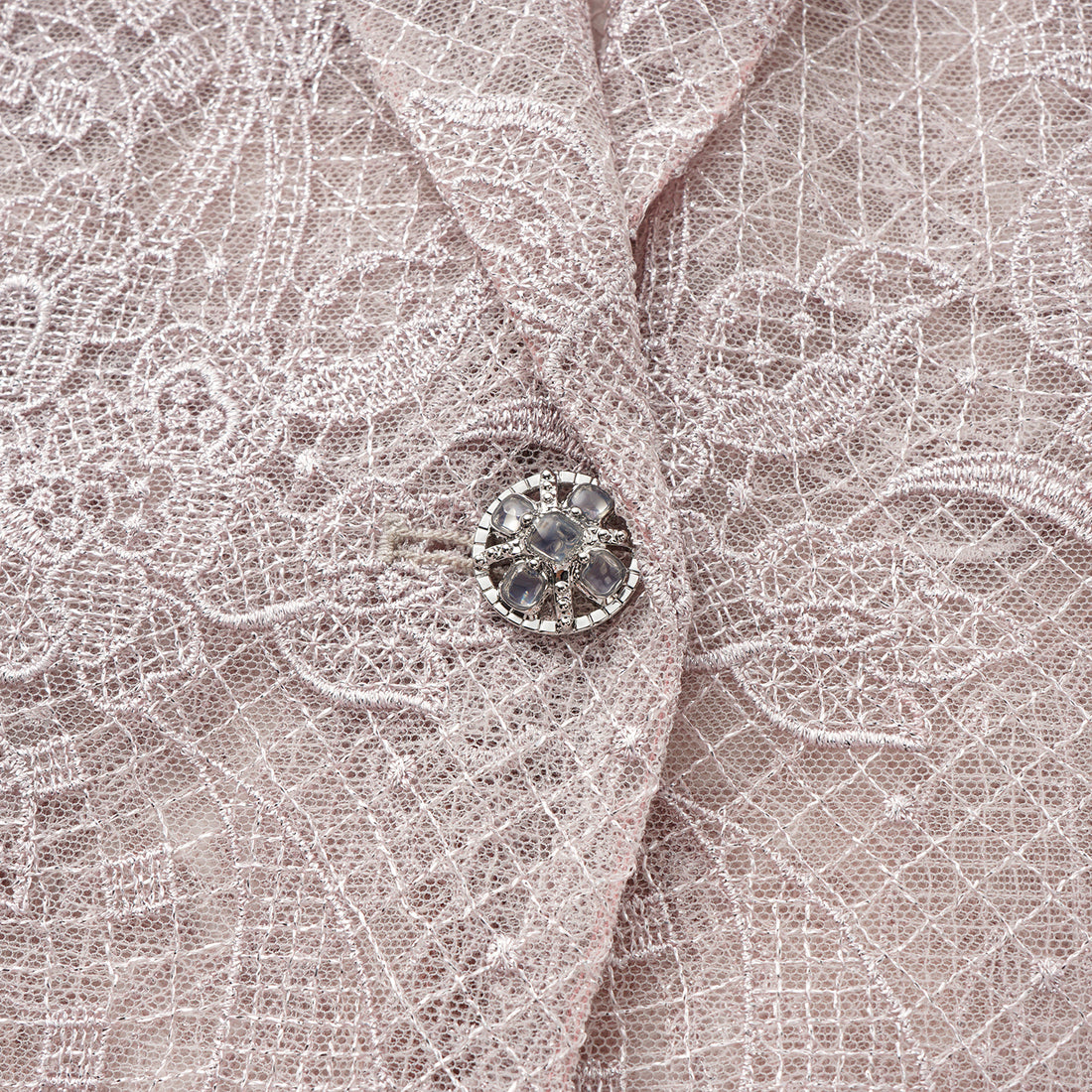 “Weekend At Monaco."鏤雕浮紋織花蕾絲oversized西裝外套—Misty Rose薄霧玫瑰