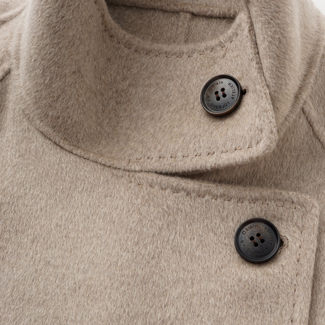 “Winter Diary” 100%Cashmere 雙面超細長絨工藝立領側扣長大衣—Twilight Sand 初冬暖砂