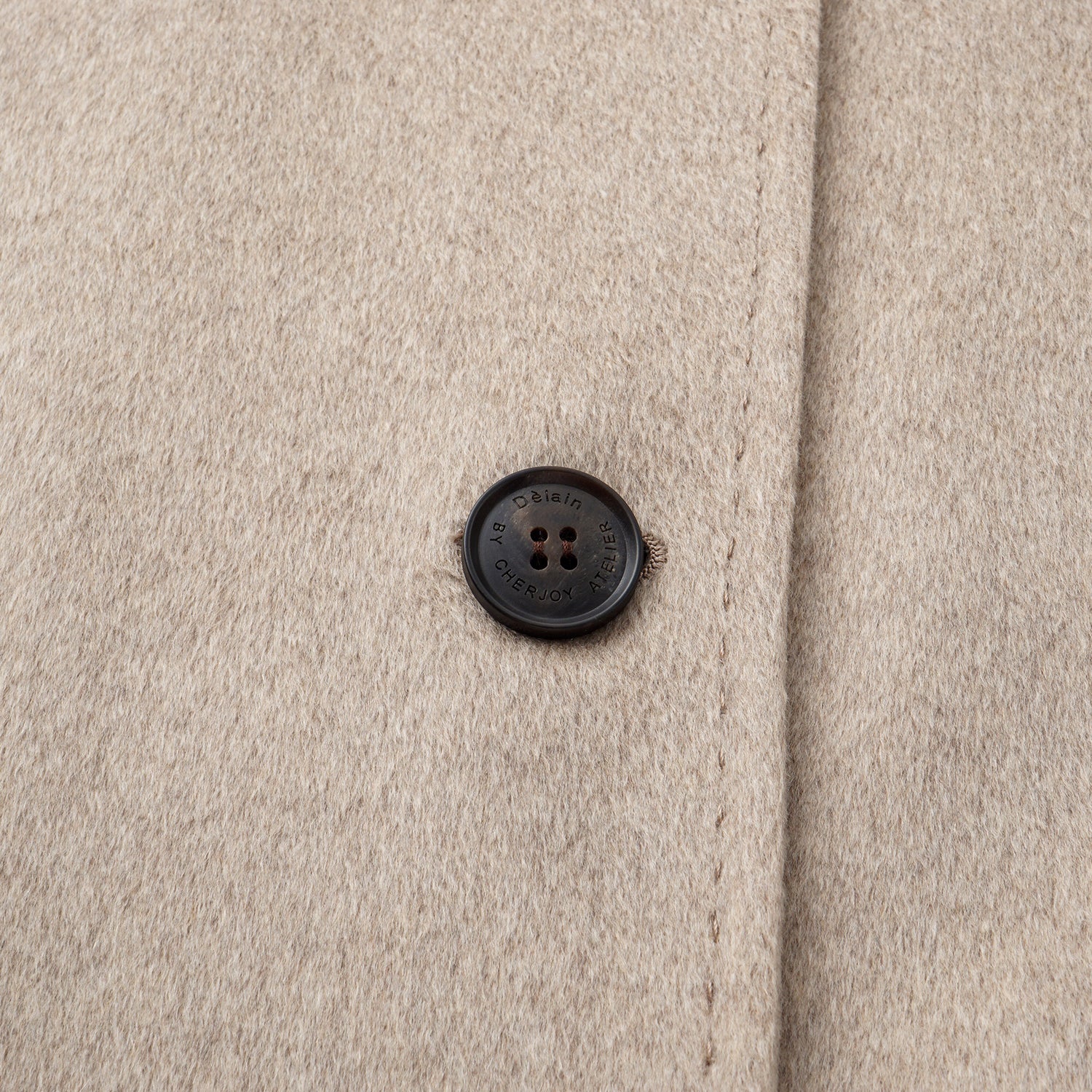 “Winter Diary” 100%Cashmere 雙面超細長絨工藝立領側扣長大衣—Twilight Sand 初冬暖砂