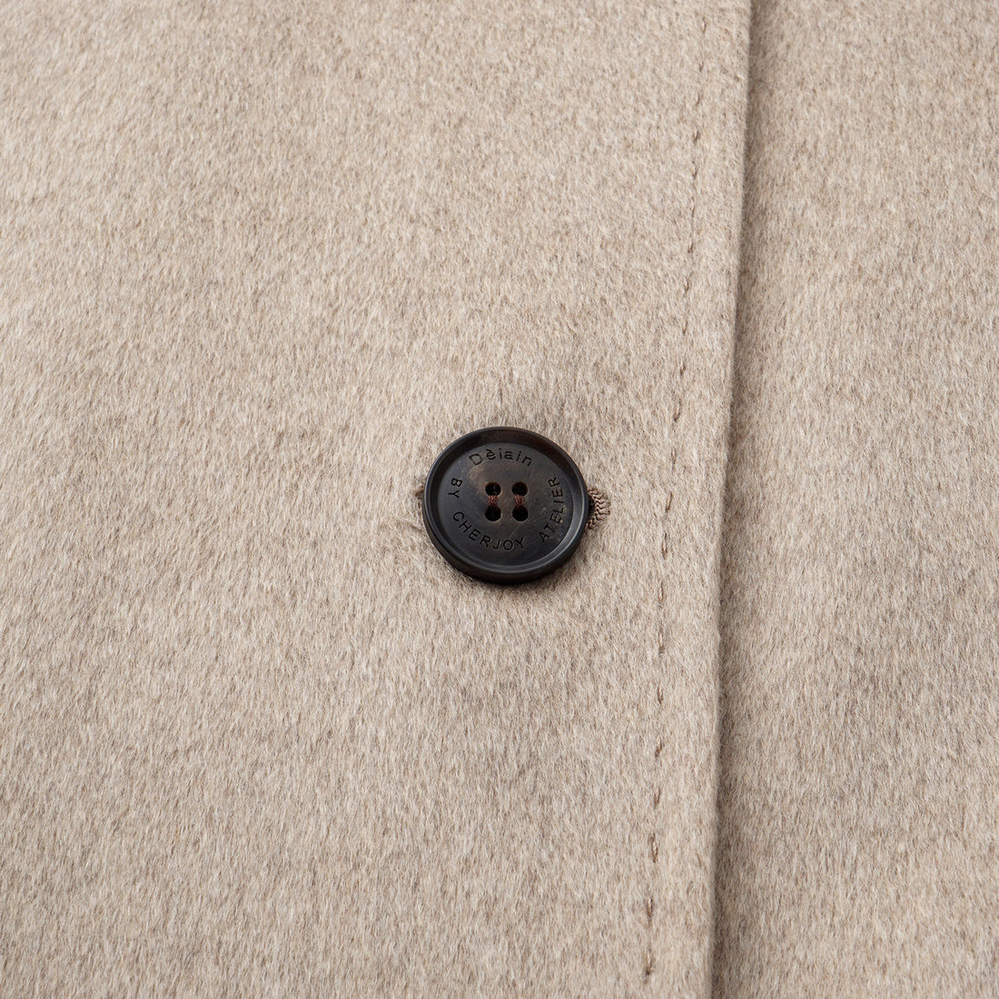 “Winter Diary” 100%Cashmere 雙面超細長絨工藝立領側扣長大衣—Twilight Sand 初冬暖砂