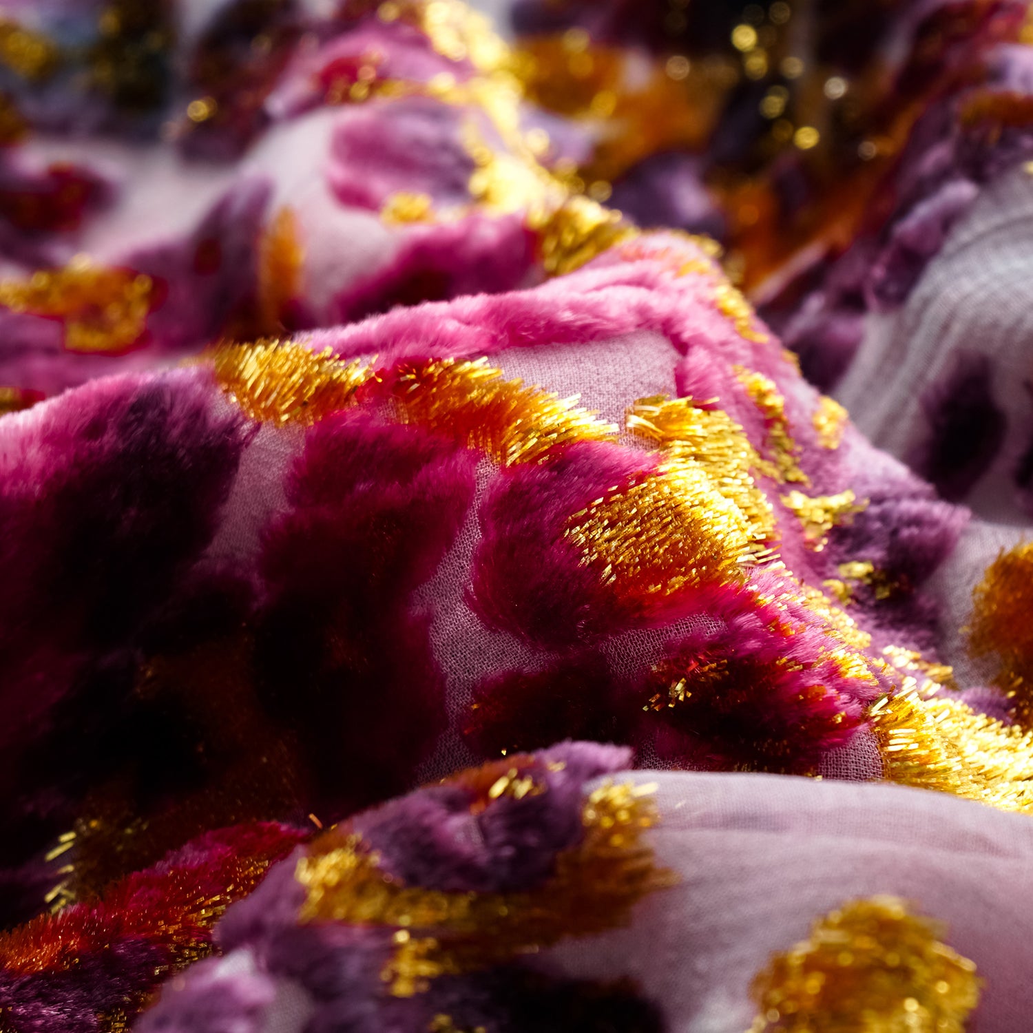 "Imperial Garden Teatime” 真絲絲絨國風襯衫—醉胭脂