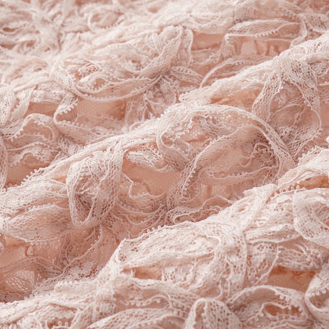 “Sloane Ave."繞畫織藝鏤花蕾絲外套—Rose Reverie織夢玫瑰