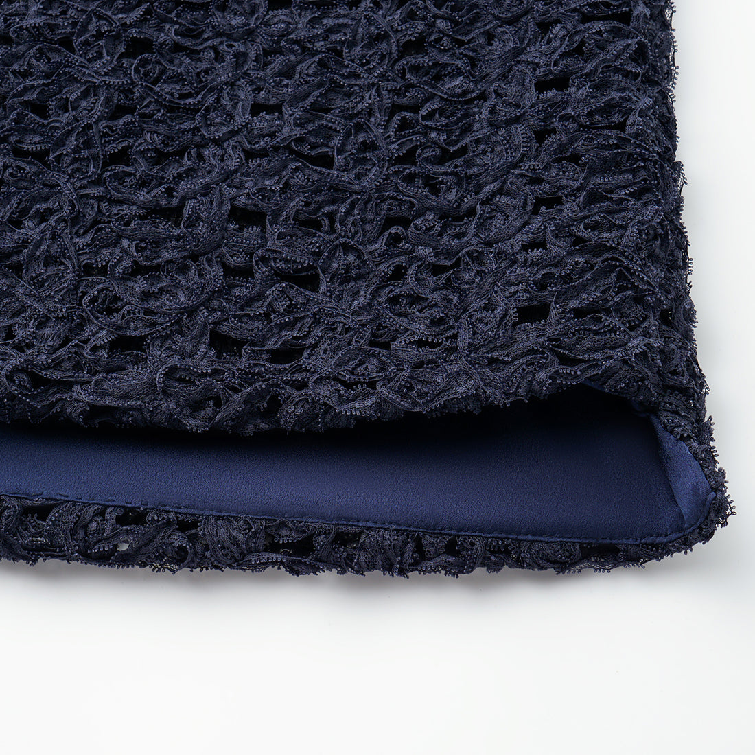 “Sloane Ave."繞畫織藝鏤花蕾絲背心—Indigo Ballad布爾藍調