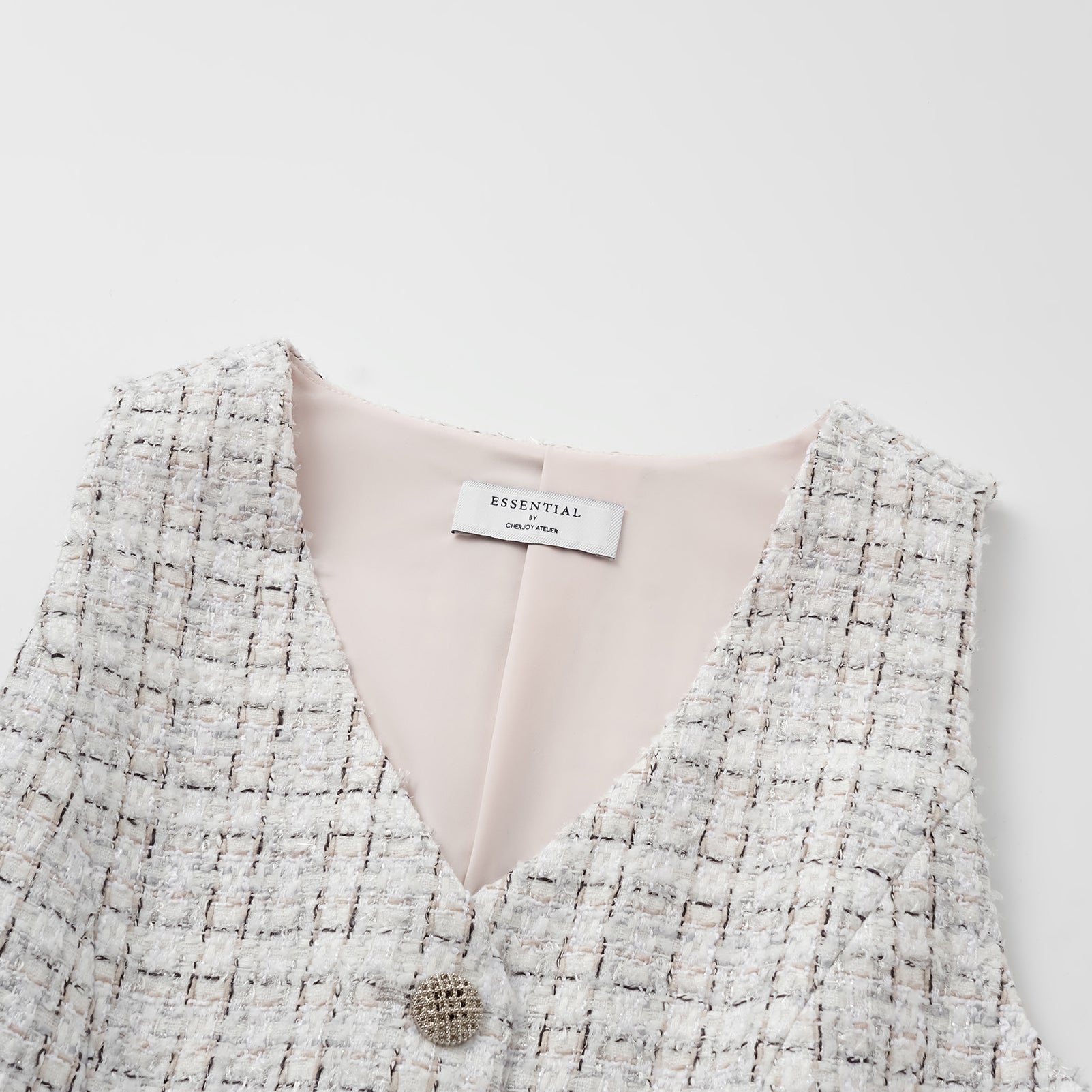 "Chelsea Citywalk."  立體剪裁花呢背心—Blanc