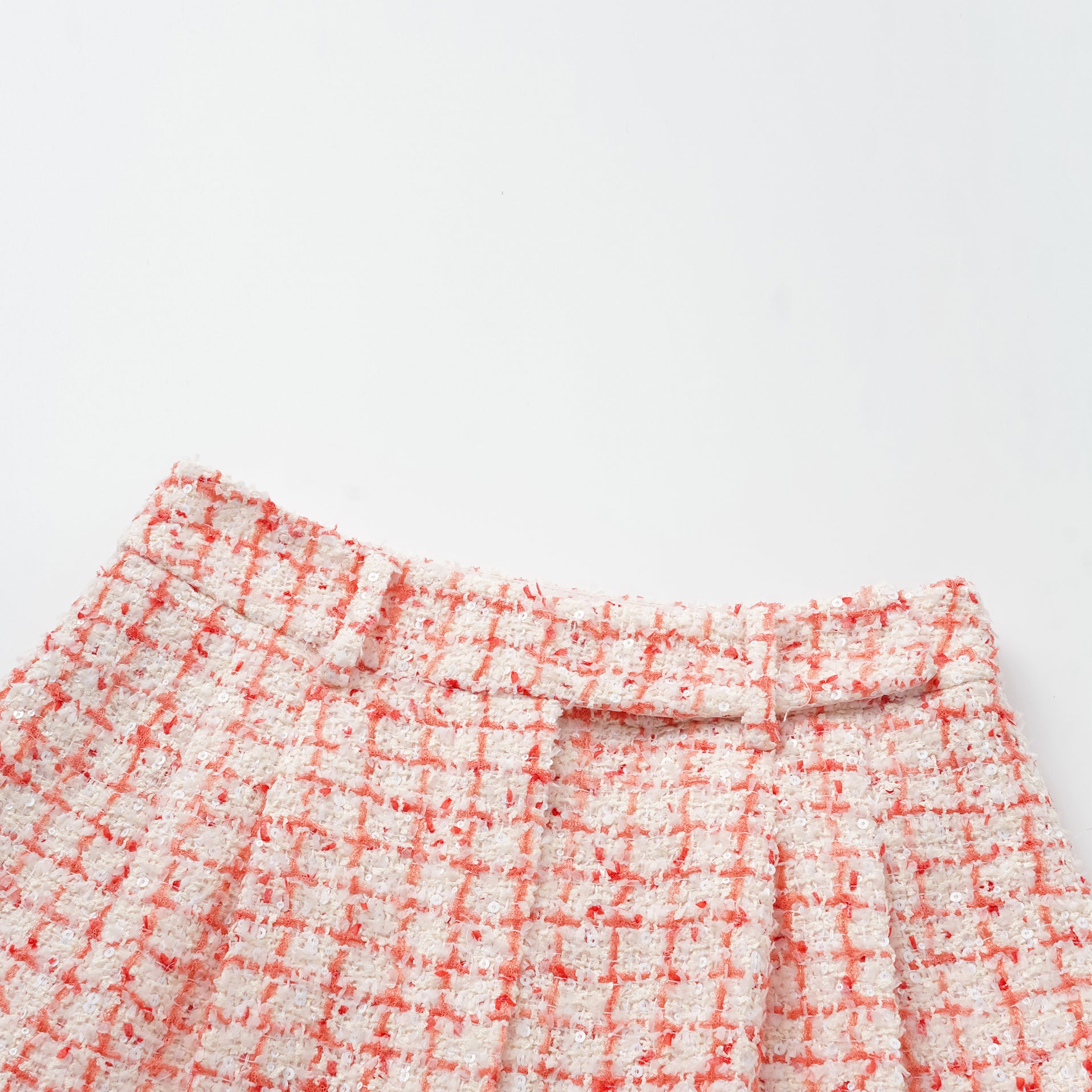 “Chelsea tea time." 花呢短褲—Peach Parfait