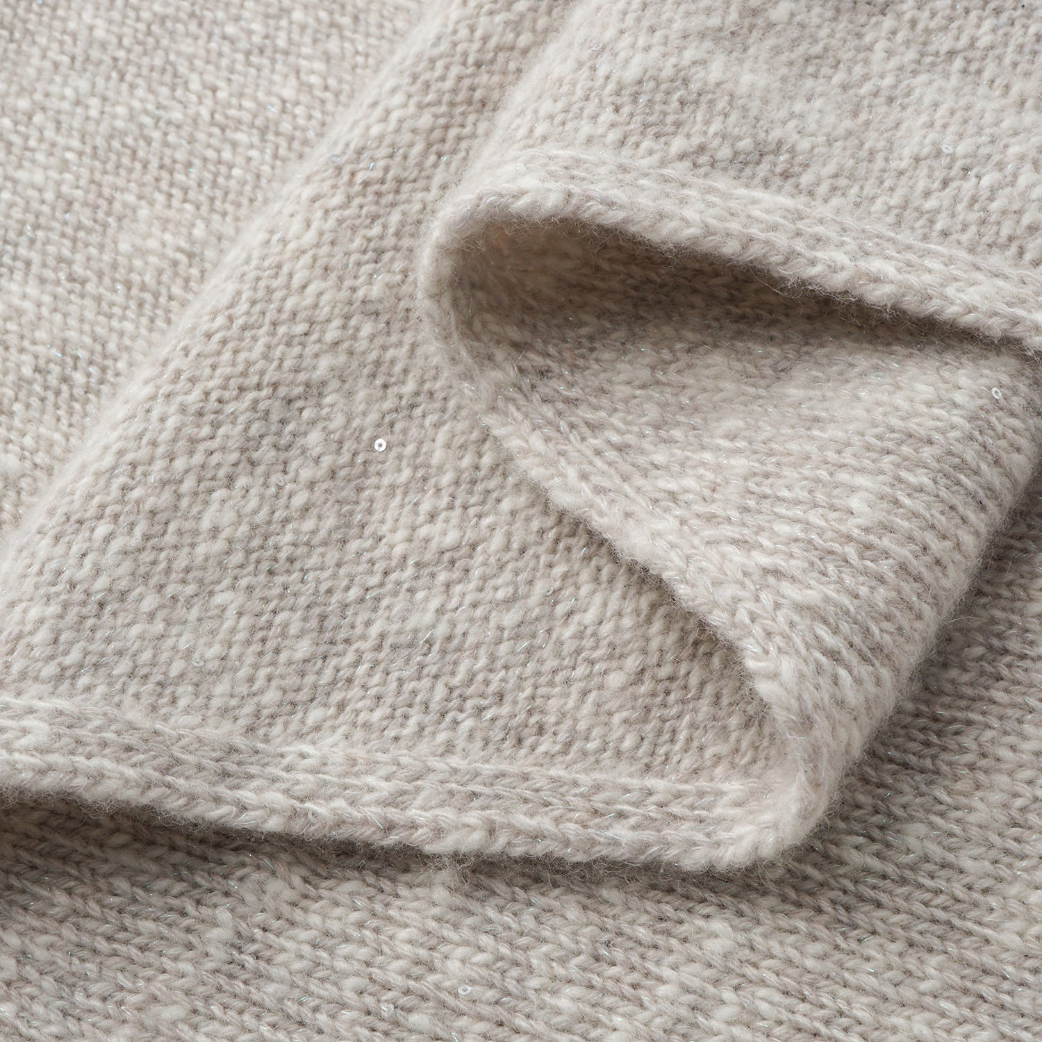 “Winter Diary” 100% Cashmere頂級Slub極細絨柔星點針織披巾—Veil Lilac霧紗紫杏