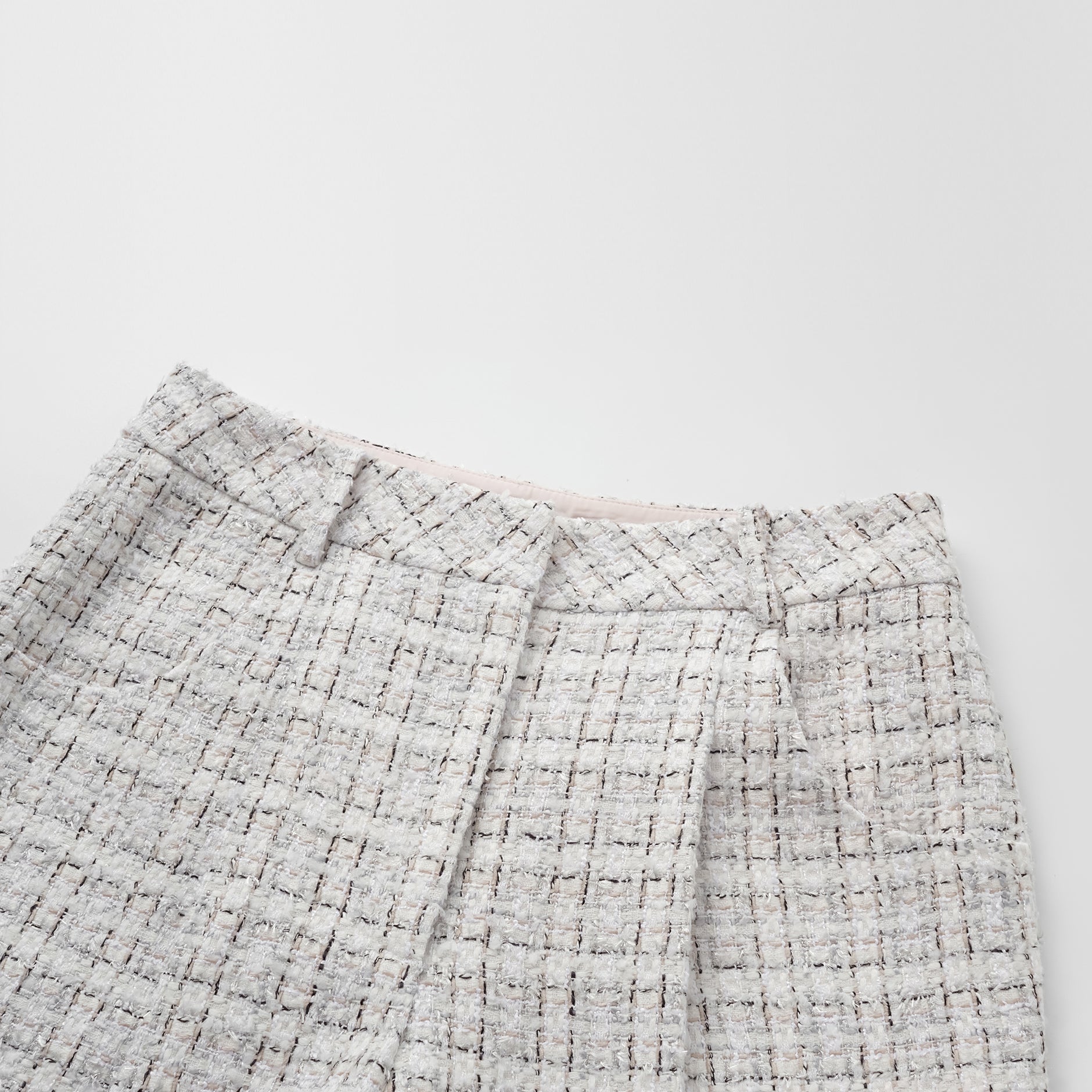 "Chelsea Citywalk."  花呢闊腿長褲—Blanc